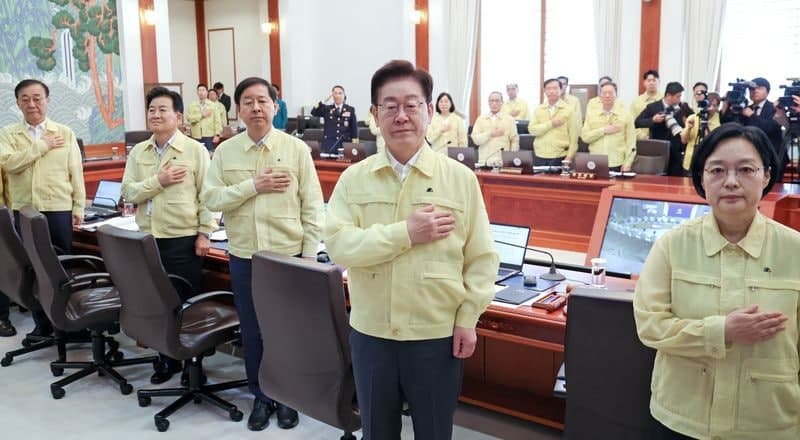 정성호 사의가 쏘아 올린 2기 개각…이르면 이달 중폭 이상 단행