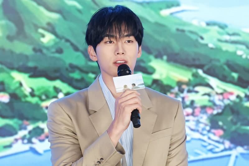 "소주병 던지고 폭행" vs "스토킹 법적 대응"…배우 홍민기, 전 연인과 진실 공방