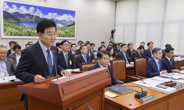 정동영 통일부 장관 "트럼프 한미 연합훈련 축소 결단 공감, 북미 대화 기대"