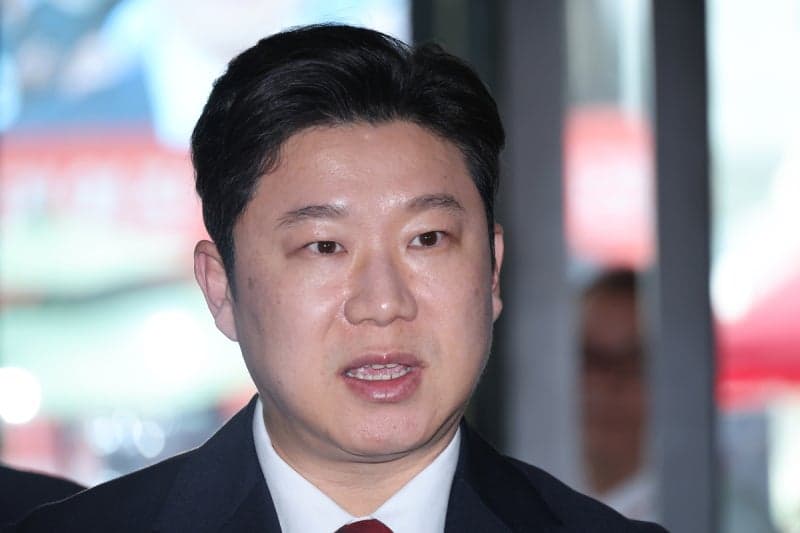 국민의힘 윤리위, 비당권파 4인 징계 심사… 진종오 기피 신청으로 20일 재개