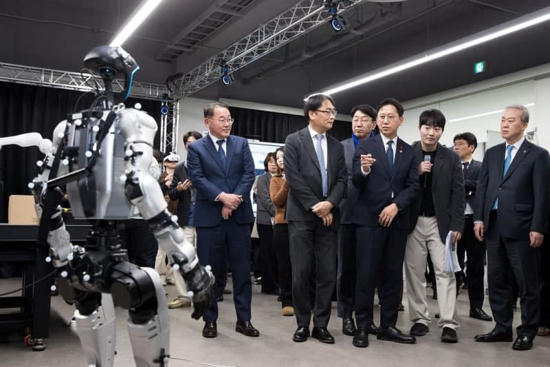 4년제 대학 94% "AI 전환 시급"…재원 부족에 정부 지원 절실