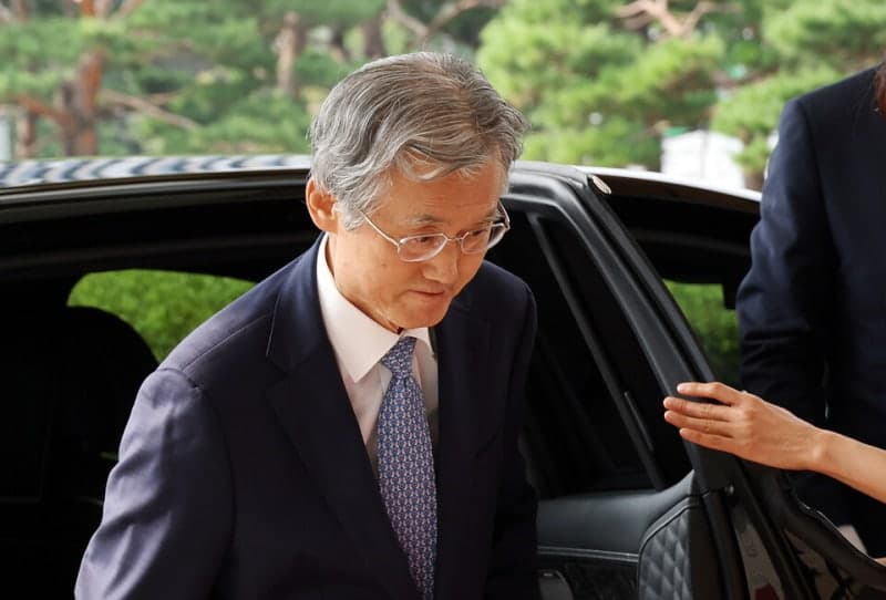 조희대 대법원장 '서면 제청' 논란…민주당 "사법농단, 당장 나가라" 압박