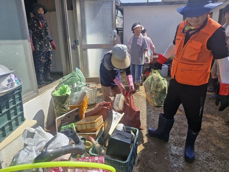정부, 경남 호우 피해 복구 총력…전통시장·농가 원스톱 지원
