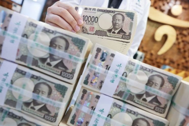 엔화 약세 장기화에 日 가계·기업 '탈엔화'…외화예금 28년 만에 최대폭 증가