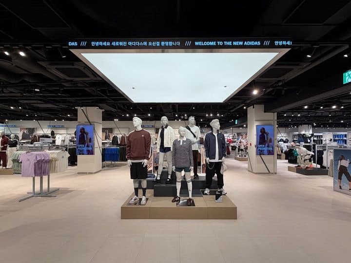 신세계사이먼 파주 아울렛, 아디다스 매장 20% 확장 리뉴얼 오픈