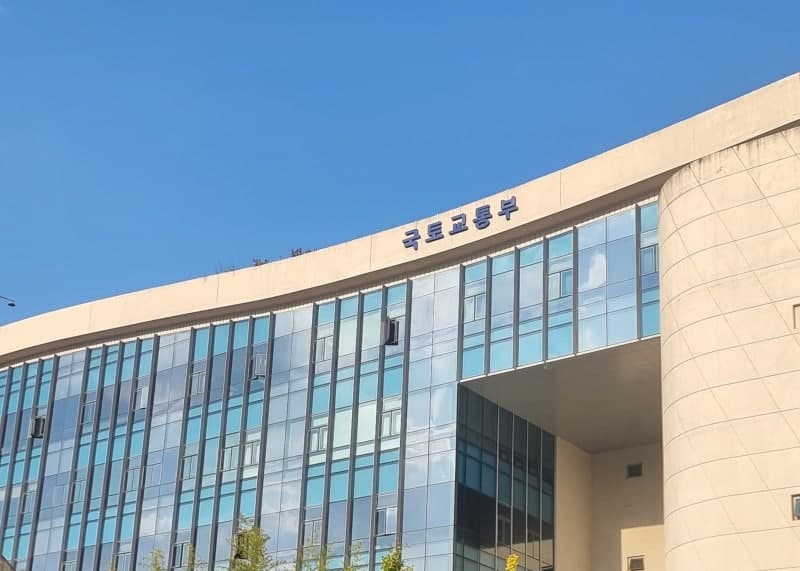 노후 청사·폐교 주택으로 탈바꿈…'주택공급 6법' 국회 통과