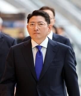 효성가 '형제의 난' 12년 만에 법정 대면…조현준 회장 "동생 처벌 원한다"
