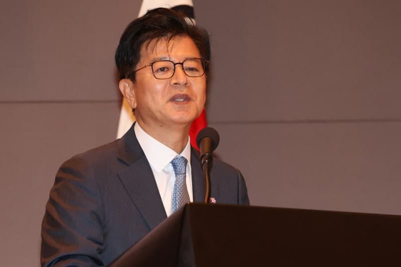 사법부 대치 격화, 여야 내부 갈등 최고조
