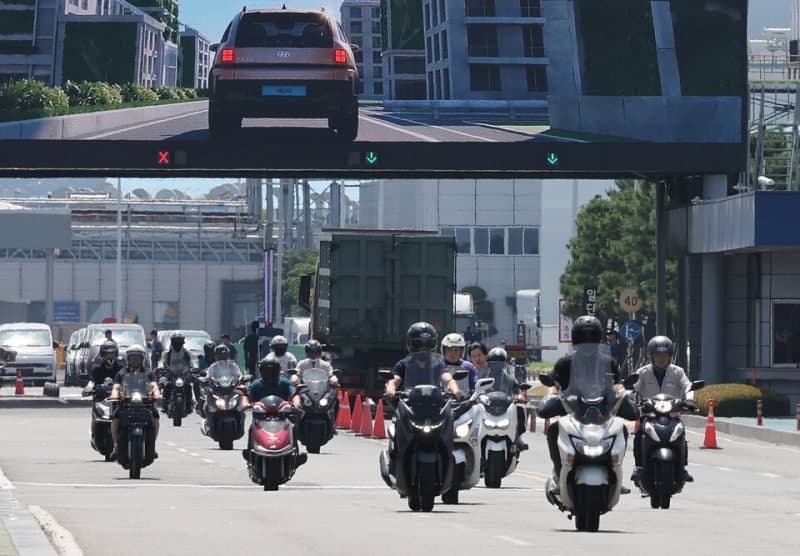 현대차 노조, 10년 만에 전면 파업…생산라인 올스톱