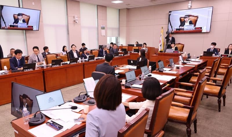법사위, 조희대 대법원장 31일 출석 재의결…여당은 '입법 독재' 반발
