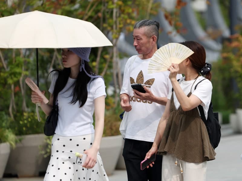 절기상 처서에도 꺾이지 않는 무더위…다음 주까지 35도 육박