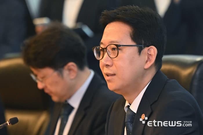 한중, 8년 만에 ICT 협력 전략대화 재개…디지털 기술 협력 강화
