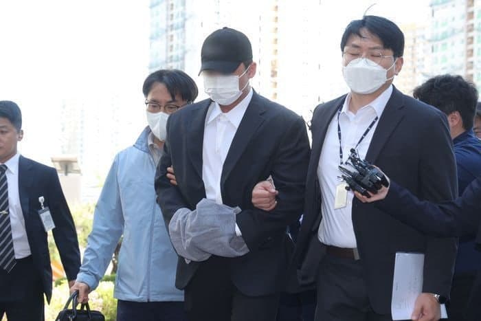 故 김창민 감독 사망 사건, 법의학 감정의 "뇌 밀릴 정도의 강한 외력"