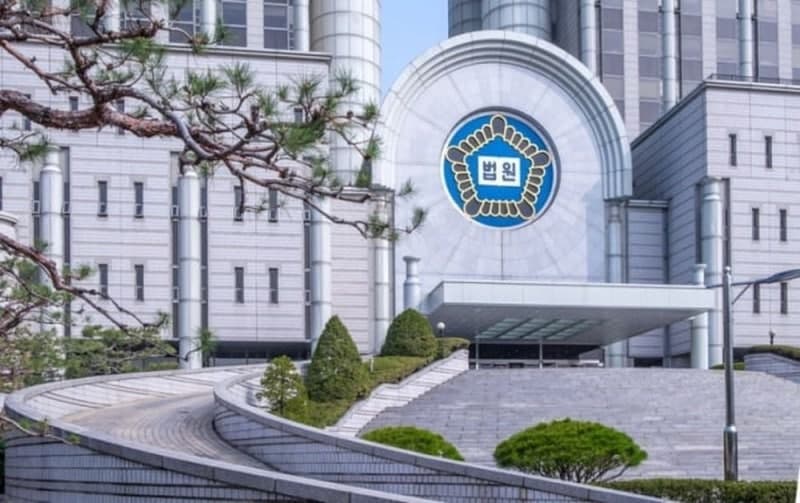 7억 뇌물 혐의 전직 경찰 간부, 항소심서 징역형 집행유예로 감형