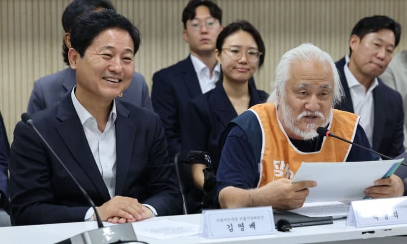 전장연, 4년 만에 출근길 지하철 시위 전면 중단…서울시의회와 대타협