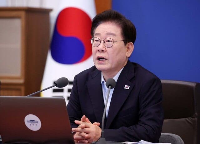 이재명 대통령 "배달앱 독과점 심각…공공앱 경영 통합으로 경쟁력 키워야"