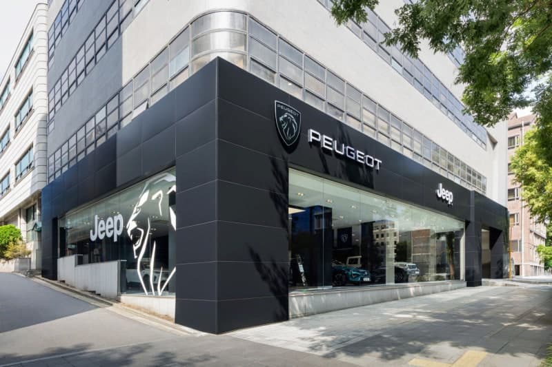 스텔란티스코리아, 강남·서초에 지프와 푸조 통합 전시장 개관