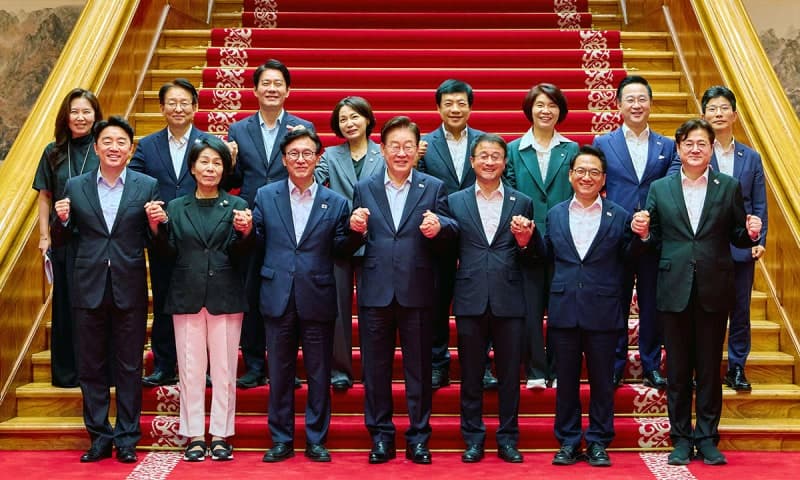 李대통령-민주당 새 지도부, '원팀'으로 국정운영 다짐