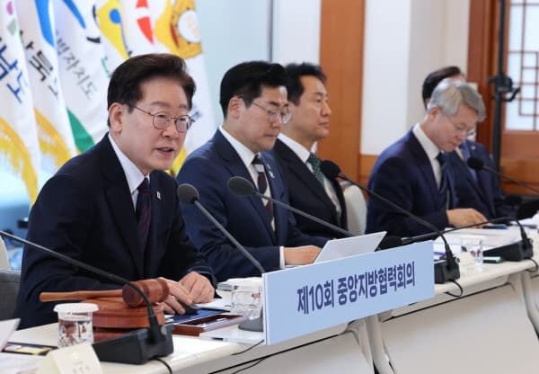 이재명 대통령 "국토균형발전은 생존 전략…3대 메가 프로젝트로 모두의 성장 이룰 것"