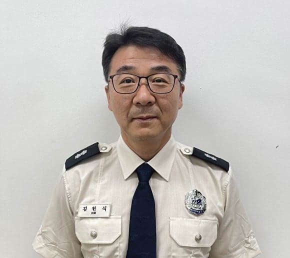 퇴근길 눈썰미가 살렸다…수색 마친 소방관, 실종자 발견해 가족 품으로
