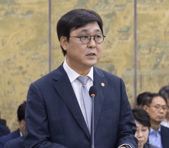 최휘영 문체부 장관 "세운4구역 재개발, 세계유산 영향평가 절차 준수해야"
