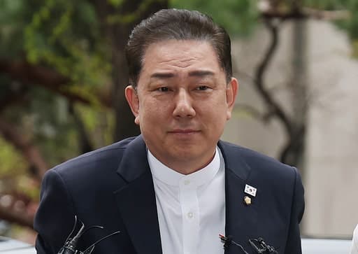 1년 끈 김병기 의원 수사, 경찰 수심위 '한 달 내 마무리' 권고