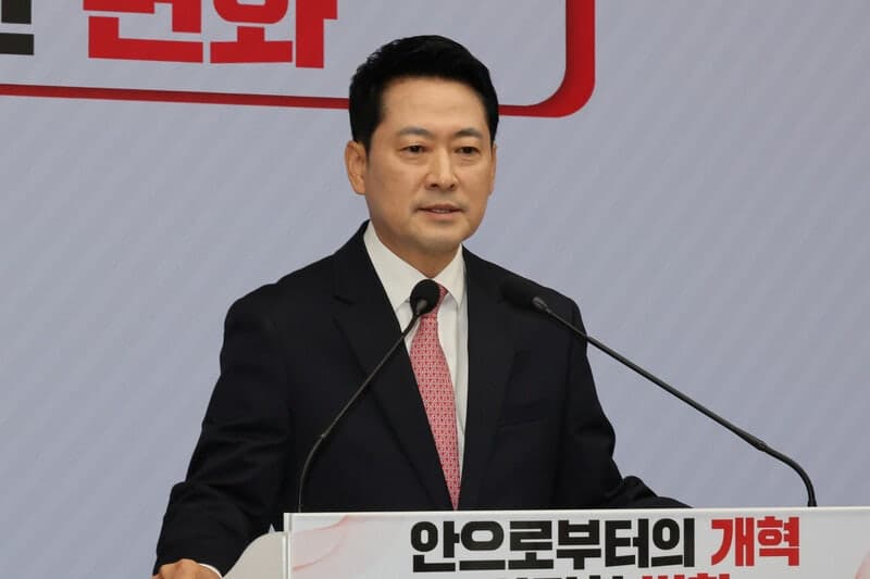 장동혁 국민의힘 대표, '당원주권 2.0' 발표에 당내 사퇴론 확산