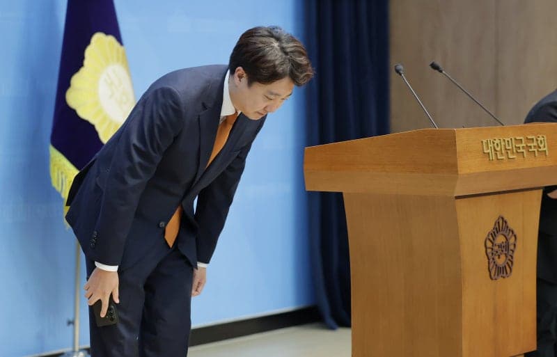 이준석 개혁신당 대표 사퇴, 쇄신안 호응 부족과 총선 전략 이견