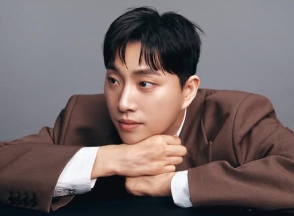KTX 낙상 사고 CCTV 공개 논란 박위, 서울시 홍보대사 자진 사임