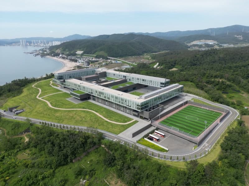 현대차·기아, 부품 협력사 AI 전환 돕는 ‘특화 공동훈련센터’ 경주에 개소