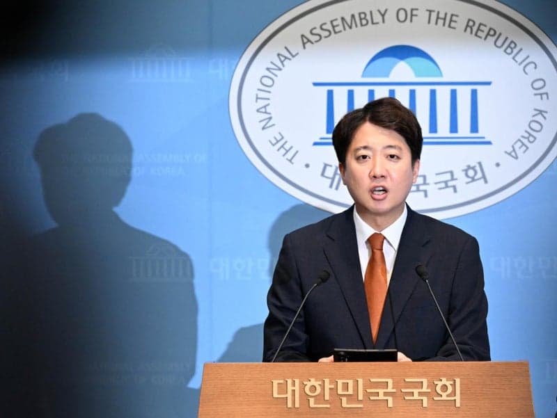 이준석 개혁신당 대표 전격 사퇴…‘자강·쇄신’ 호응 부재와 선거 참패 책임