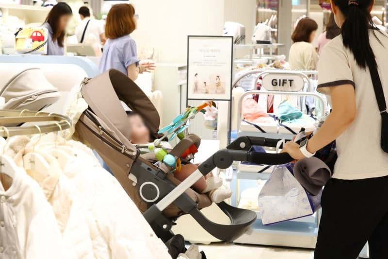 상반기 출생아 15% 급증… 7년 만에 0.9명대 출산율 회복 기대