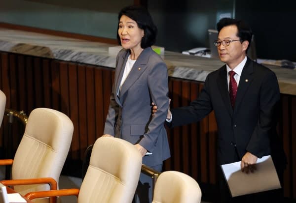 5·18 폄훼 논란 이진숙 제명 촉구안 가결, 국민의힘 내부 제재 갈등 점화