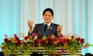 부하 직원에게 막말 일삼던 야마나카 요코하마 시장 결국 사퇴