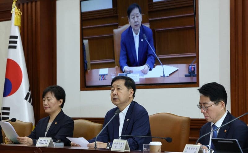 정부, 코로나 소상공인 채무조정…금리인상 속 재기 지원