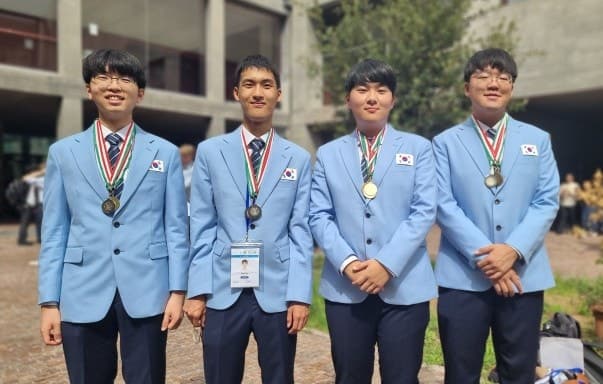제19회 국제지구과학올림피아드 한국 대표단 4명 전원 메달 쾌거