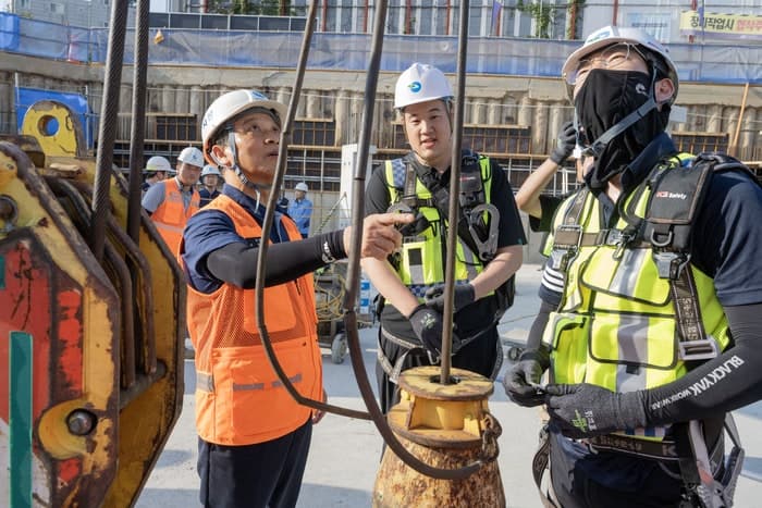 중부발전·건설기계안전관리원, 서울발전본부 건설현장 합동 안전점검