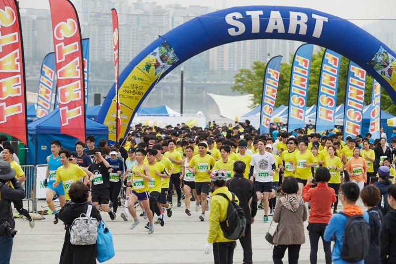 에쓰오일, 국민 마라토너 이봉주와 함께하는 '감동의 마라톤' 후원