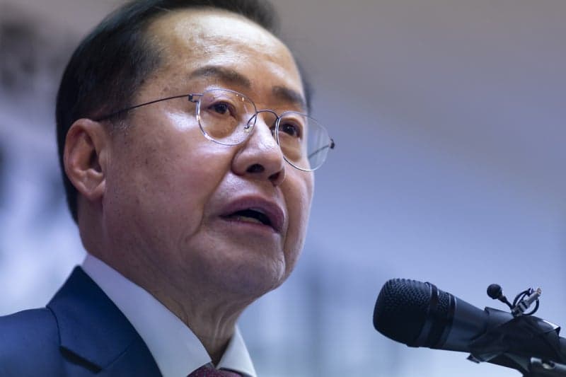 홍준표, 43년 공직 마감하고 변호사 재등록…정치권과 거리두기 선언