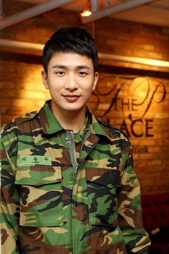 '푸른거탑' 신병 배우 이용주, 44세 일기로 심장마비 별세