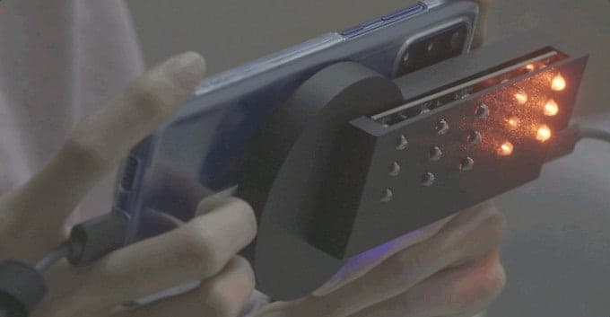 스마트폰에 1만원 LED 붙이면 끝…AI가 5초 만에 불법 촬영 카메라 찾는다