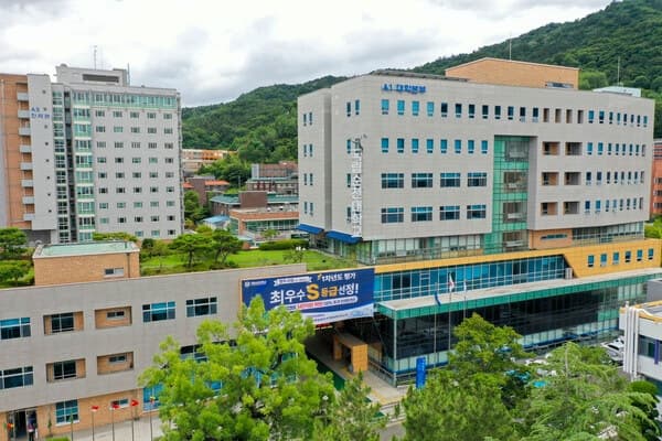 30년 숙원 '전남 국립의대' 후보에 순천대 선정…목포대와 1.3점 차 접전