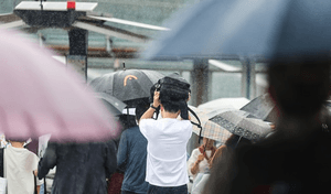 전국 비, 충청·전북 폭우…남부 무더위 지속