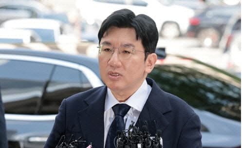 경찰, '사기적 부정거래' 혐의 방시혁 하이브 의장 이번 주 검찰 송치
