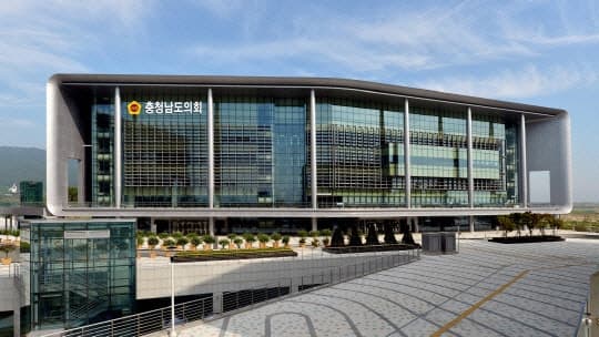 충남도의회 제371회 임시회와 울산시의회 제267회 정례회 동시 개회