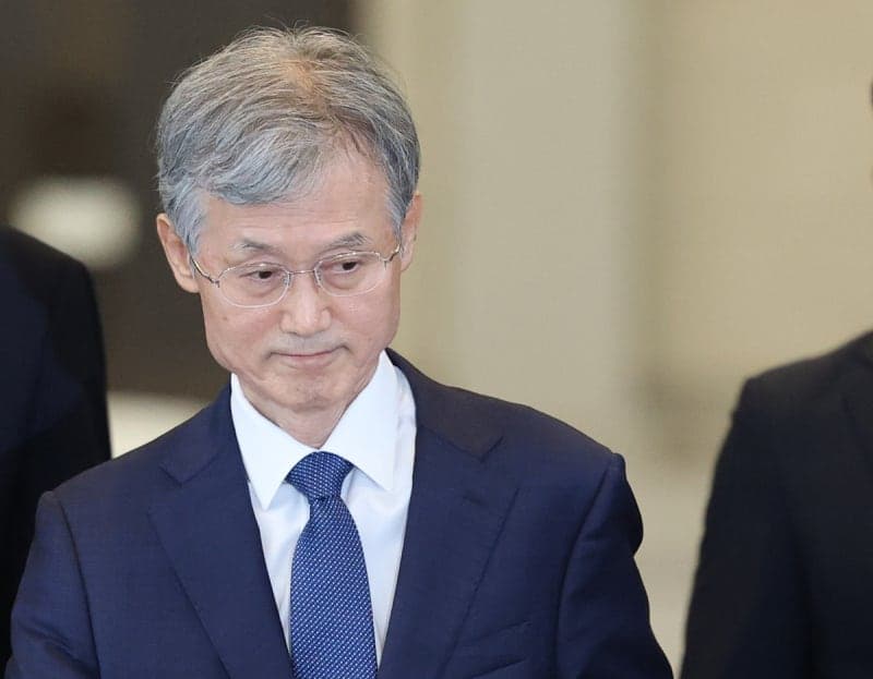 강훈식 대통령비서실장, 부친상 당한 조희대 대법원장 조문
