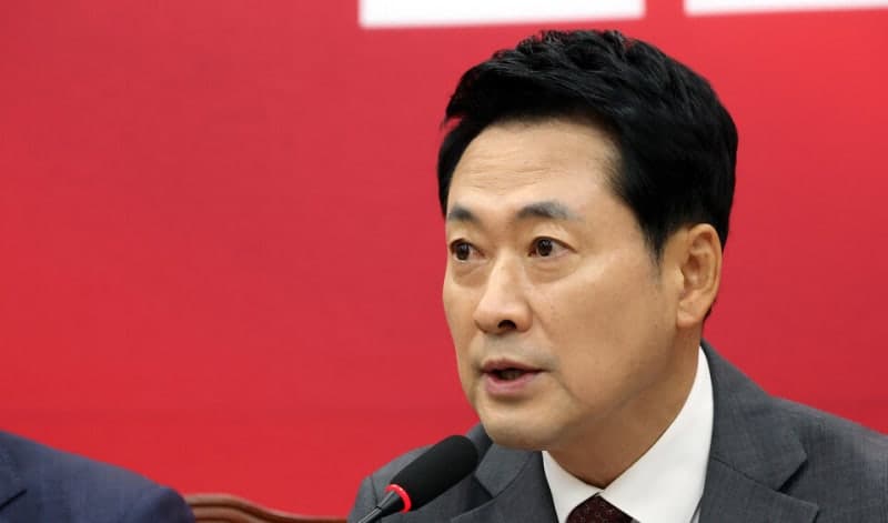장동혁 "조희대, 위헌적 재제청 거부하고 이재명 재판 재개해야"