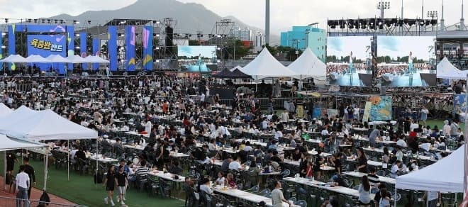 강진하맥축제 7만 명 운집, 지역 상권까지 들썩인 남해안 대표 치맥 축제
