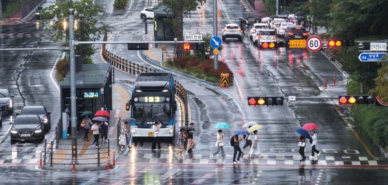 전국 덮친 2차 장마…충청·경기남부 최대 250mm 폭우 예보