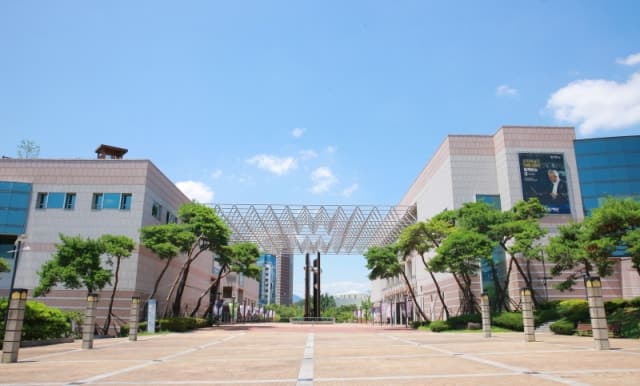 창원문화재단 대표이사 최종 임용후보자 윤한훈, 가족관계 논란 끝에 사퇴